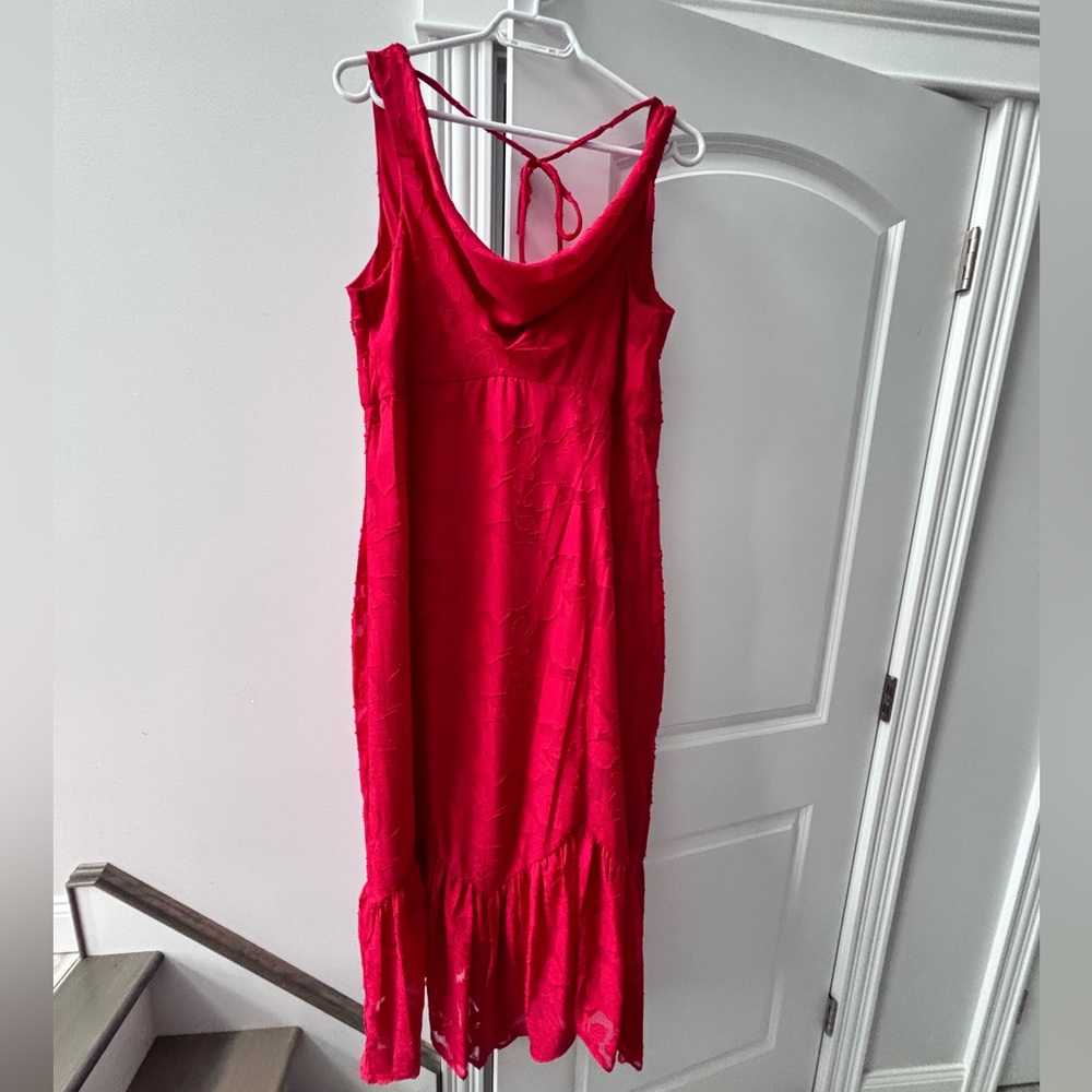 Red Sleeveless Dress 💃🏼